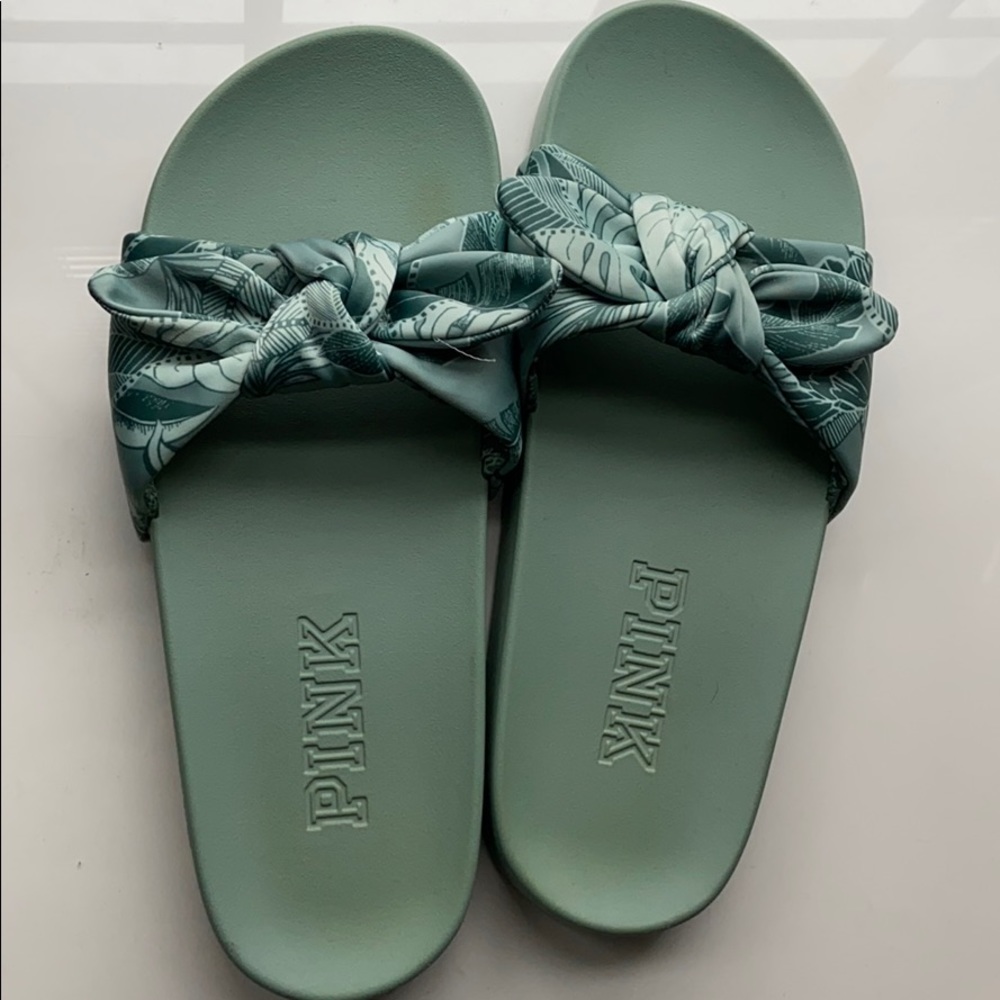 Sage green VS slides